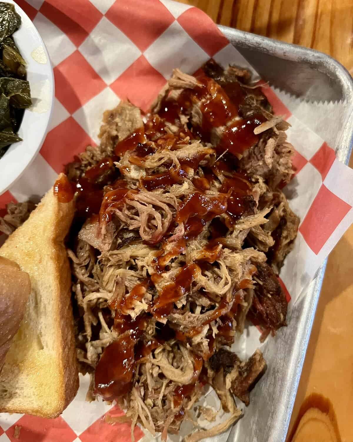 bbq on the bbq trail of coastal georgia.