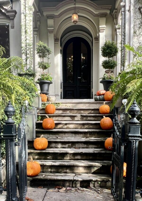 Savannah in October: Ghosts, Festivals, and the Best Weather of the Year